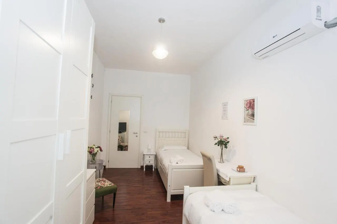 B&B Cagliari City